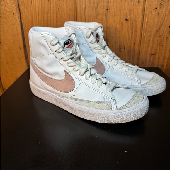 Nike Blazer Mid ’77 Vintage White Pink Women’s 6.5 - Picture 11 of 16